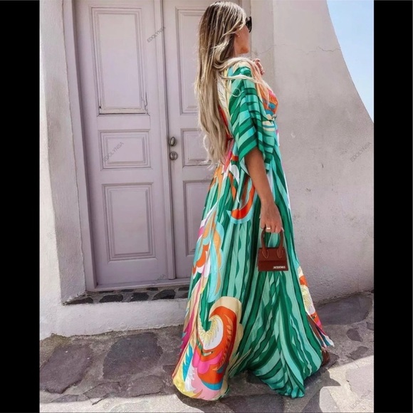 Bohemian Emerald Hippie Print Summer Beach Slit Maxi Dress In Green Mixed Media - Picture 4 of 6